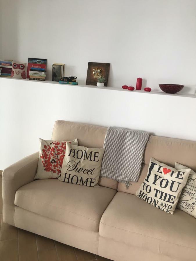 The Shabby House - Charming Seaside Retreat In Central Anzio, Steps From Beach And Train Station Exterior foto